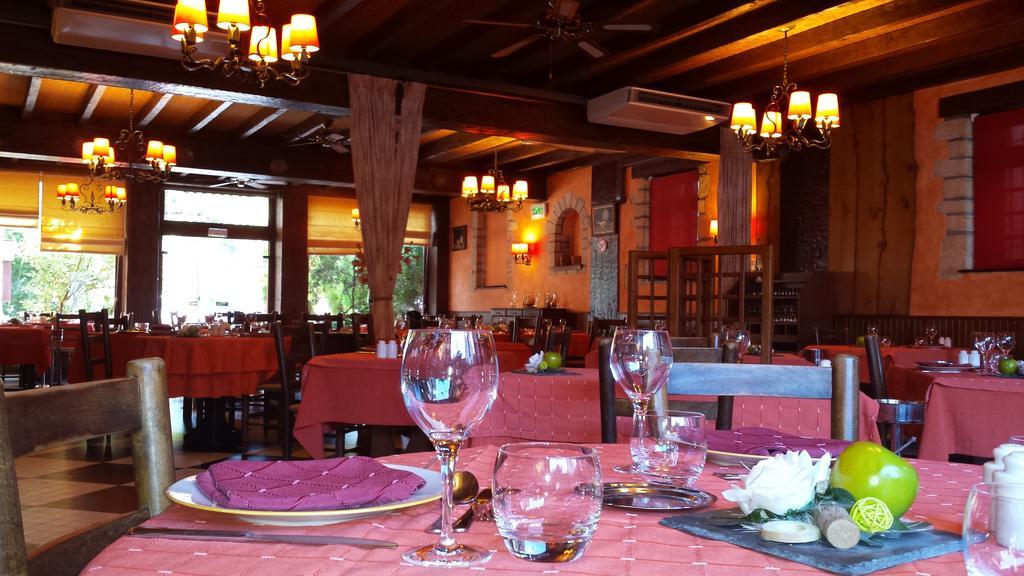 La Tour Hotel Aubazines Kültér fotó